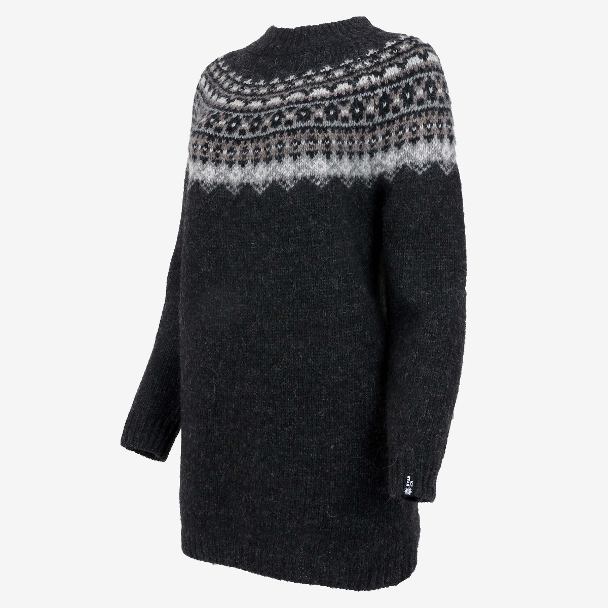 Fróðný long wool sweater 