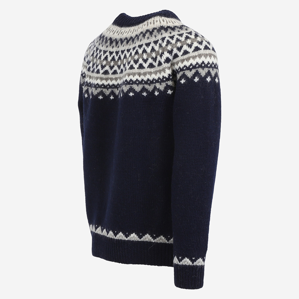 Skjaldbreiður Icelandic pattern wool sweater
