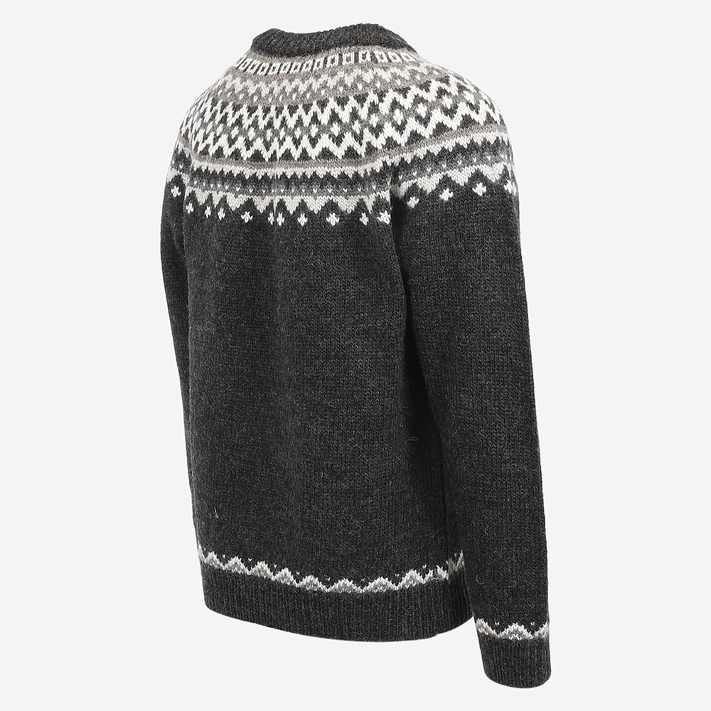 Skjaldbreiður wollpullover mit isländischem muster