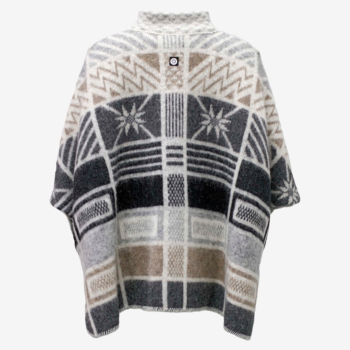 Ása 冰岛纯羊毛带袖披肩 