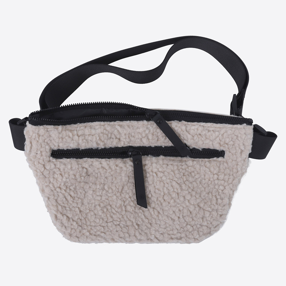 GRJÓTGARÐAR mittistaska