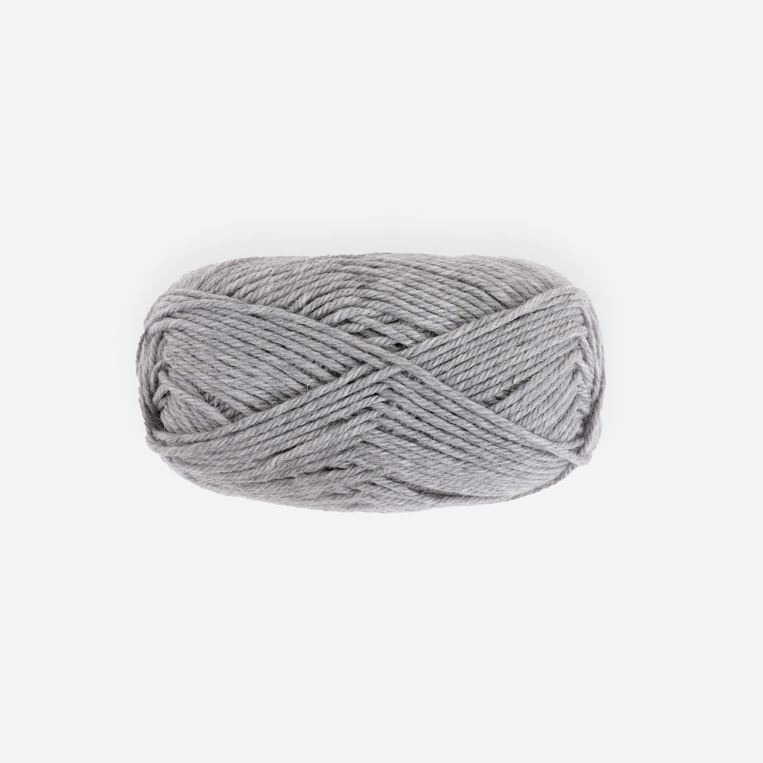 Super 100% wool knitting yarn (Aran)