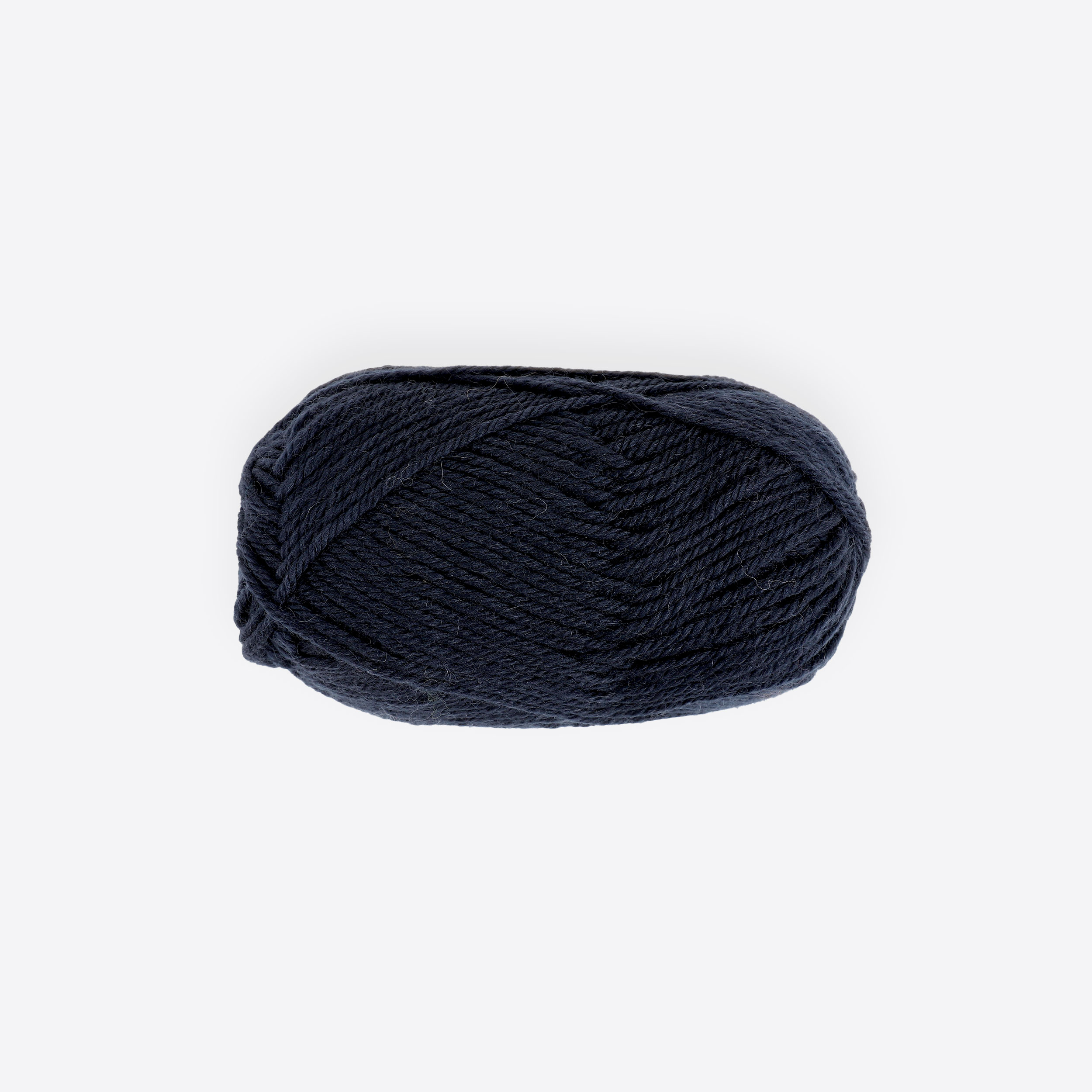 Super 100% wool knitting yarn (Aran)