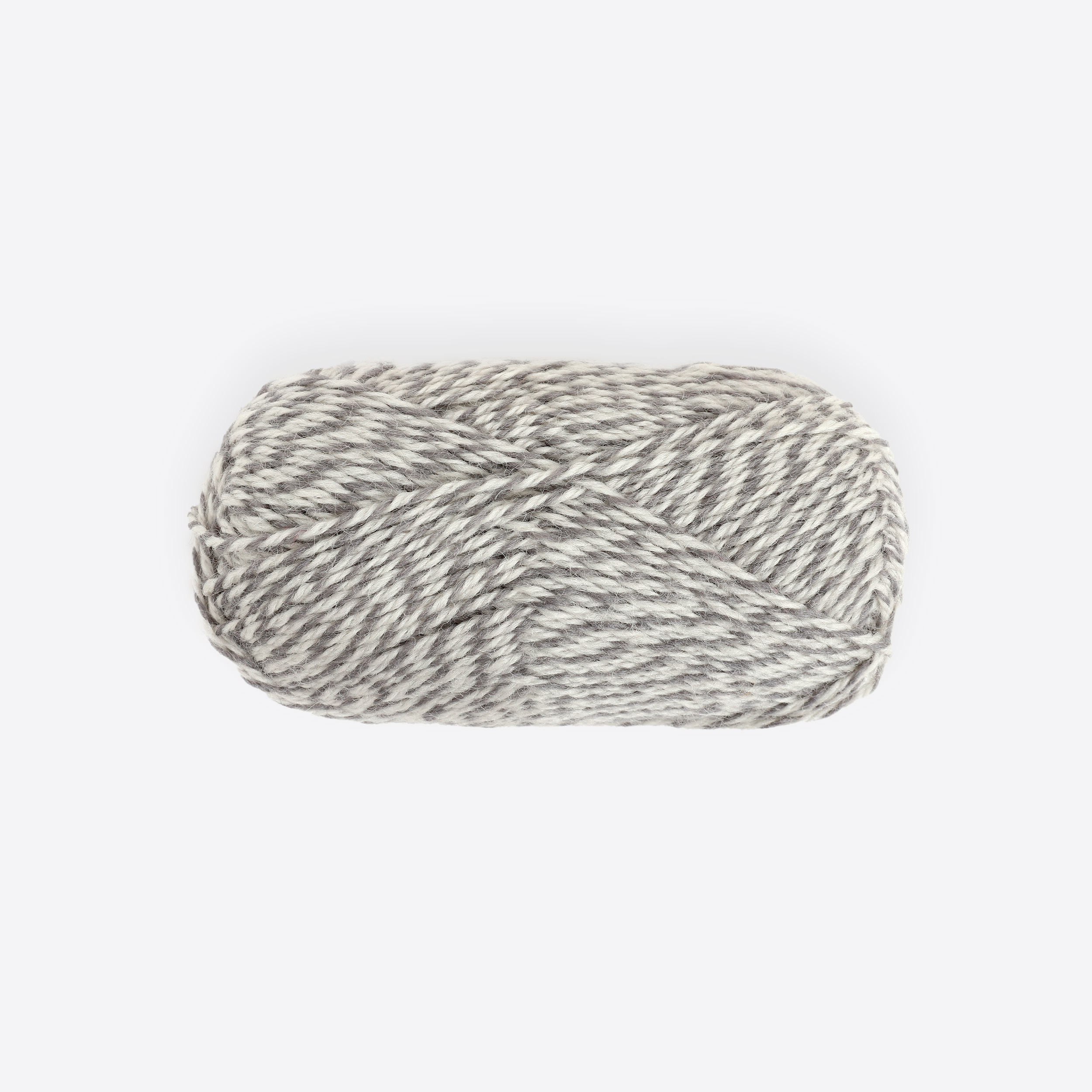 Saga-Yrja wool blend knitting yarn