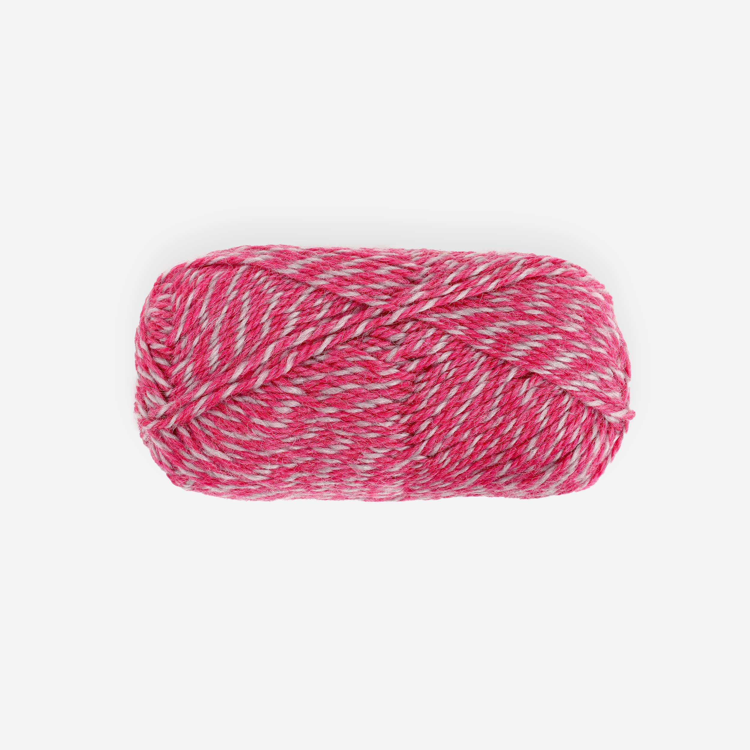 Saga-Yrja wool blend knitting yarn