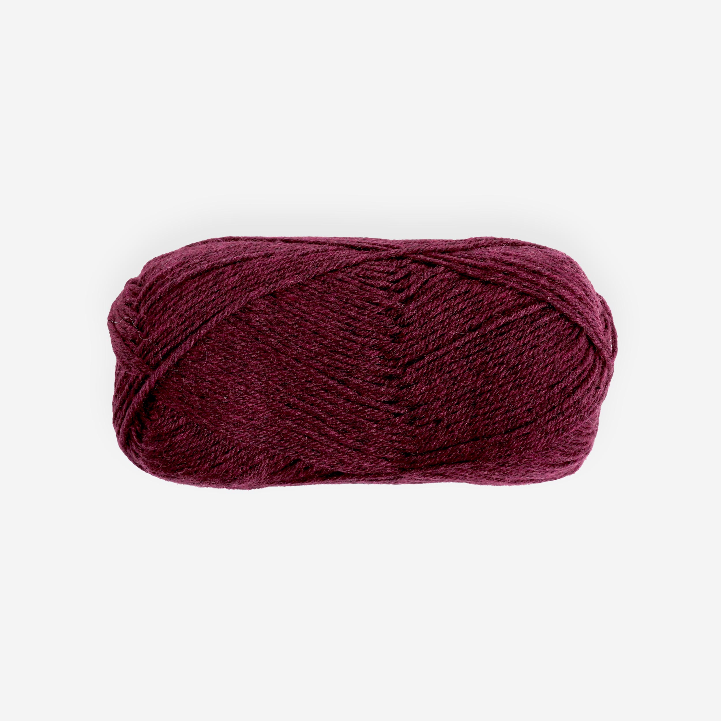 Artic Merino blend knitting yarn