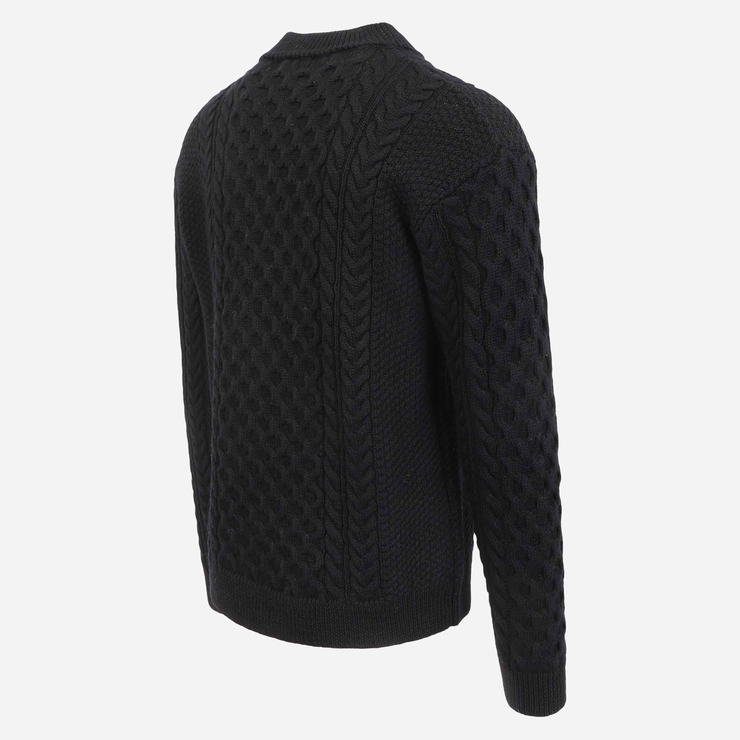 Hallgeir pull en laine torsadée