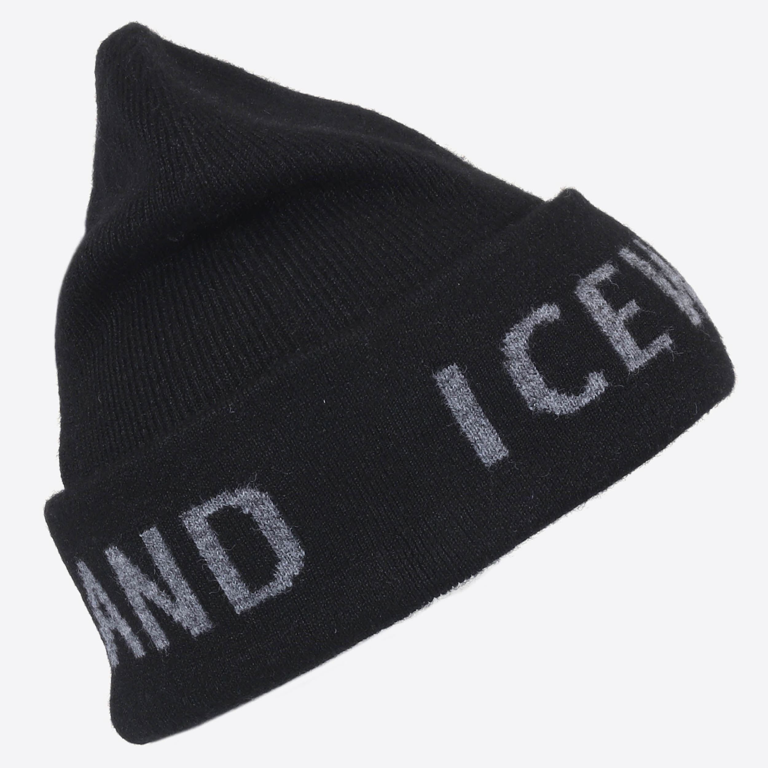 Nesjahraun húfa úr endurunnu efni