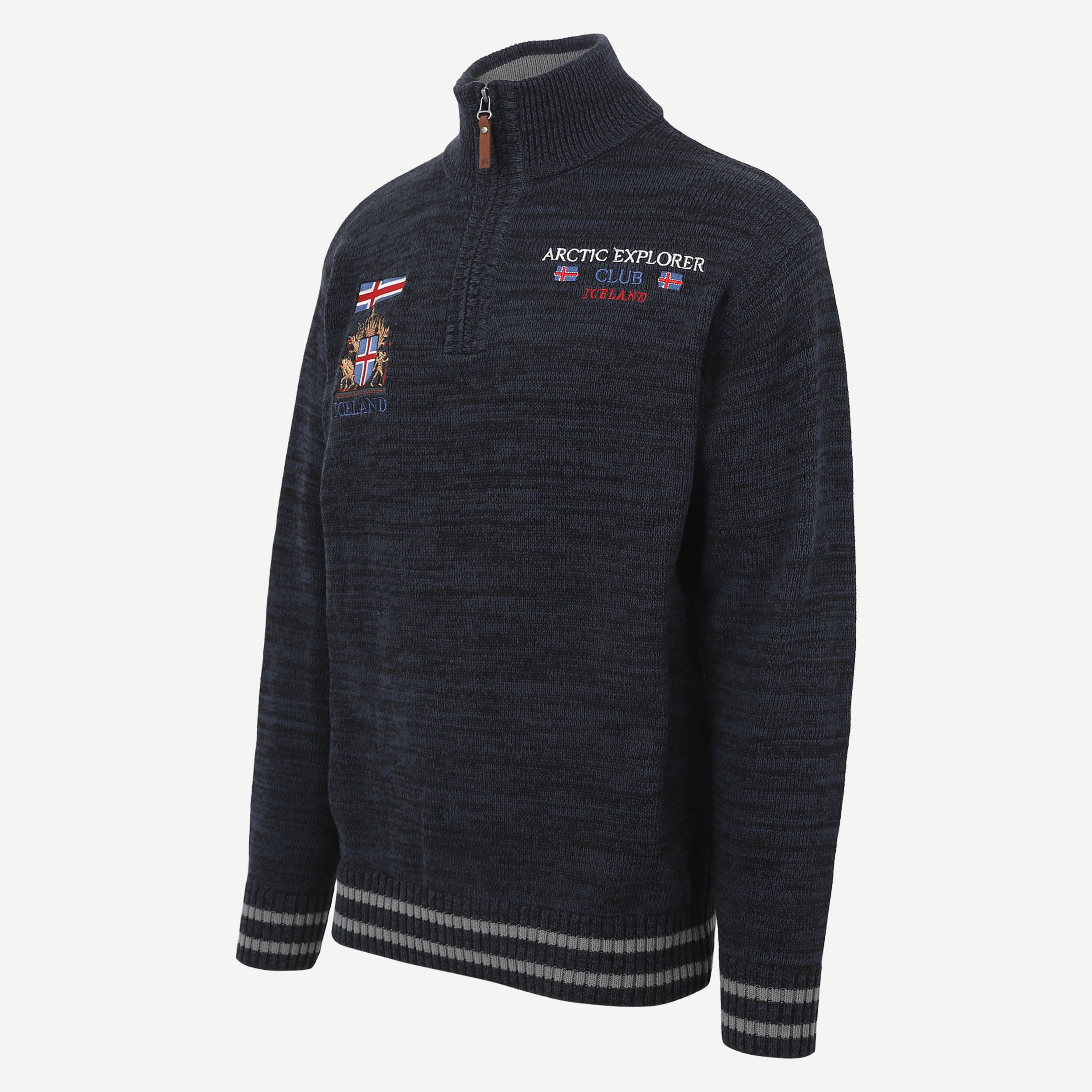 Thor peysa með íslenskum fána