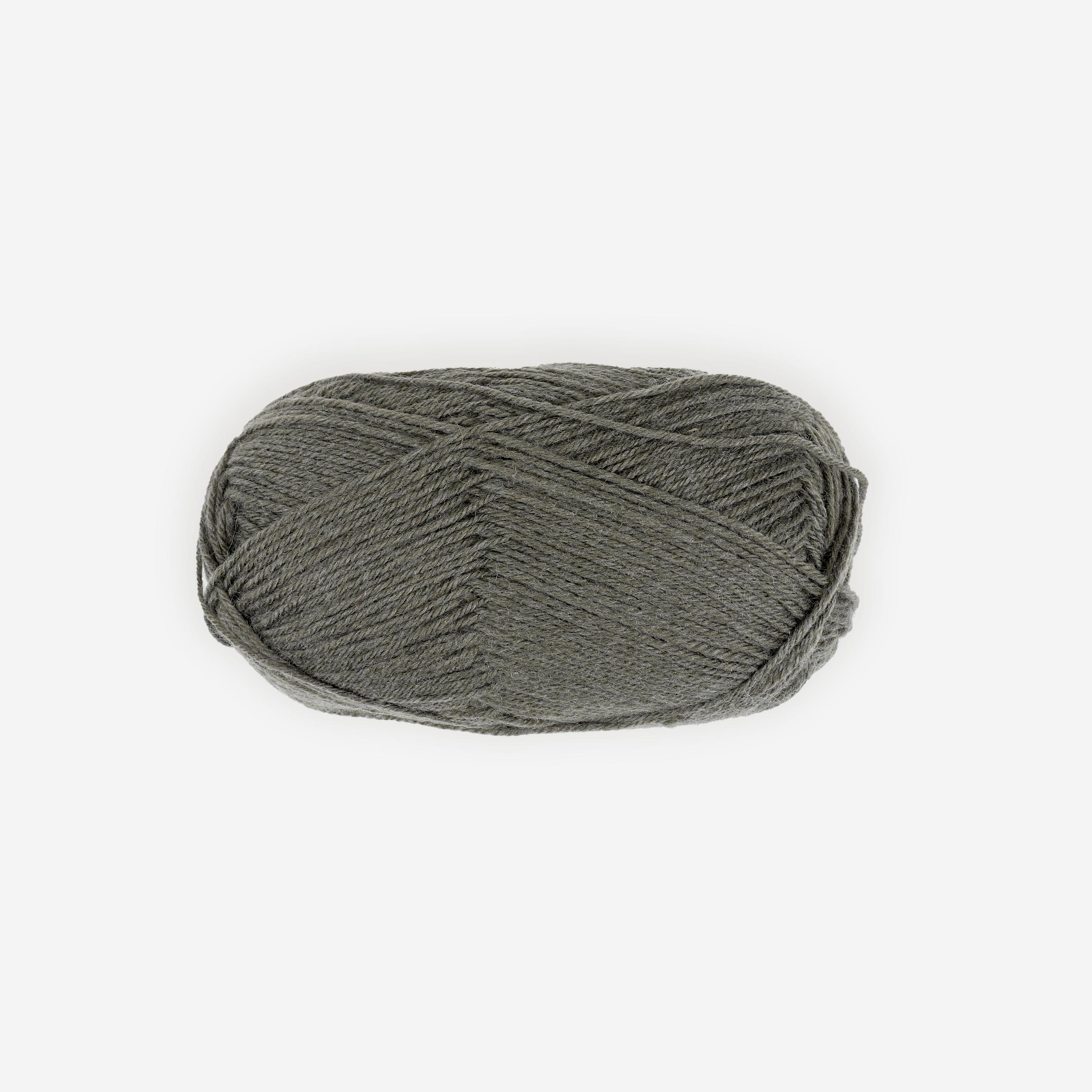 Artic Merino blend knitting yarn