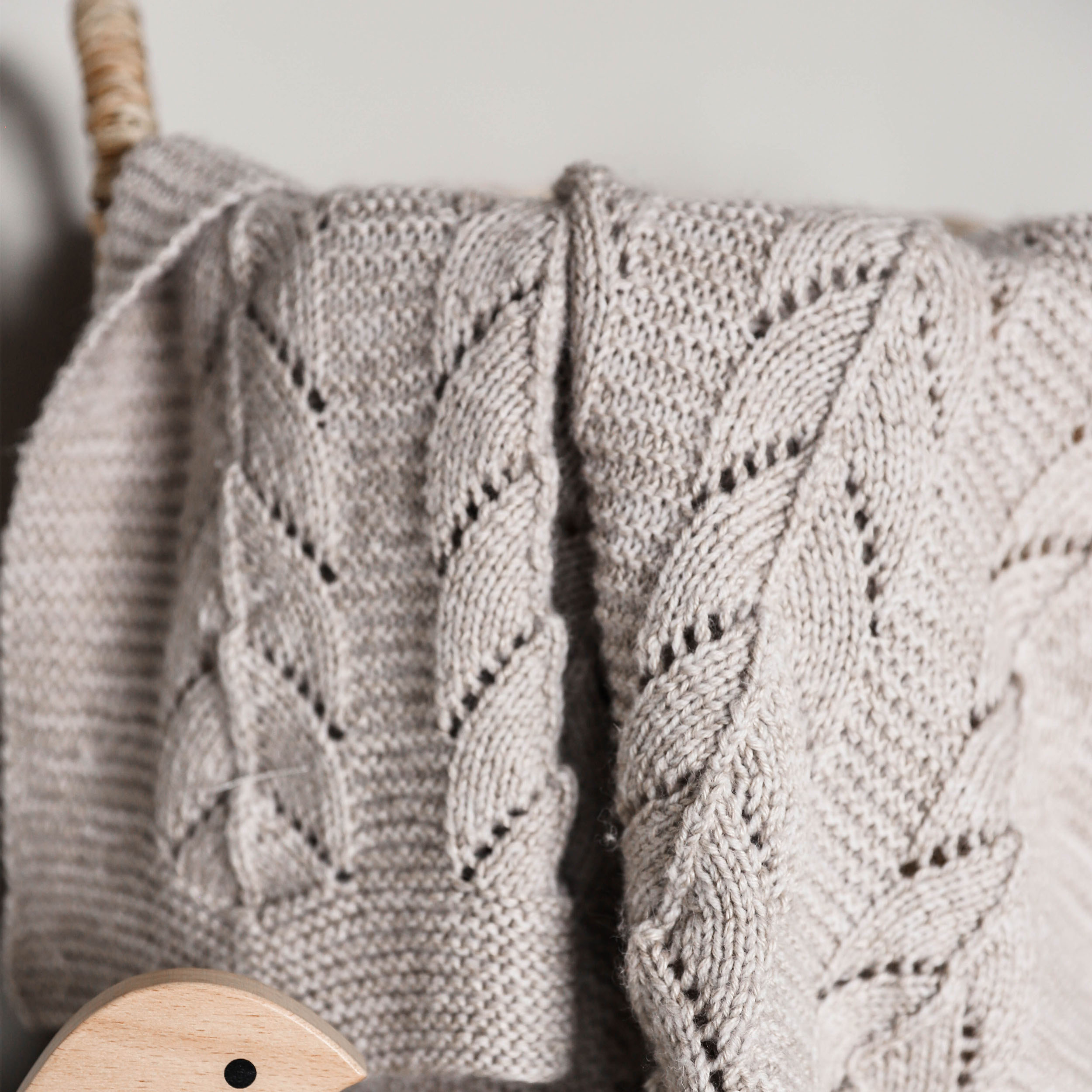 Ylja unbarnateppi prjónauppskrift