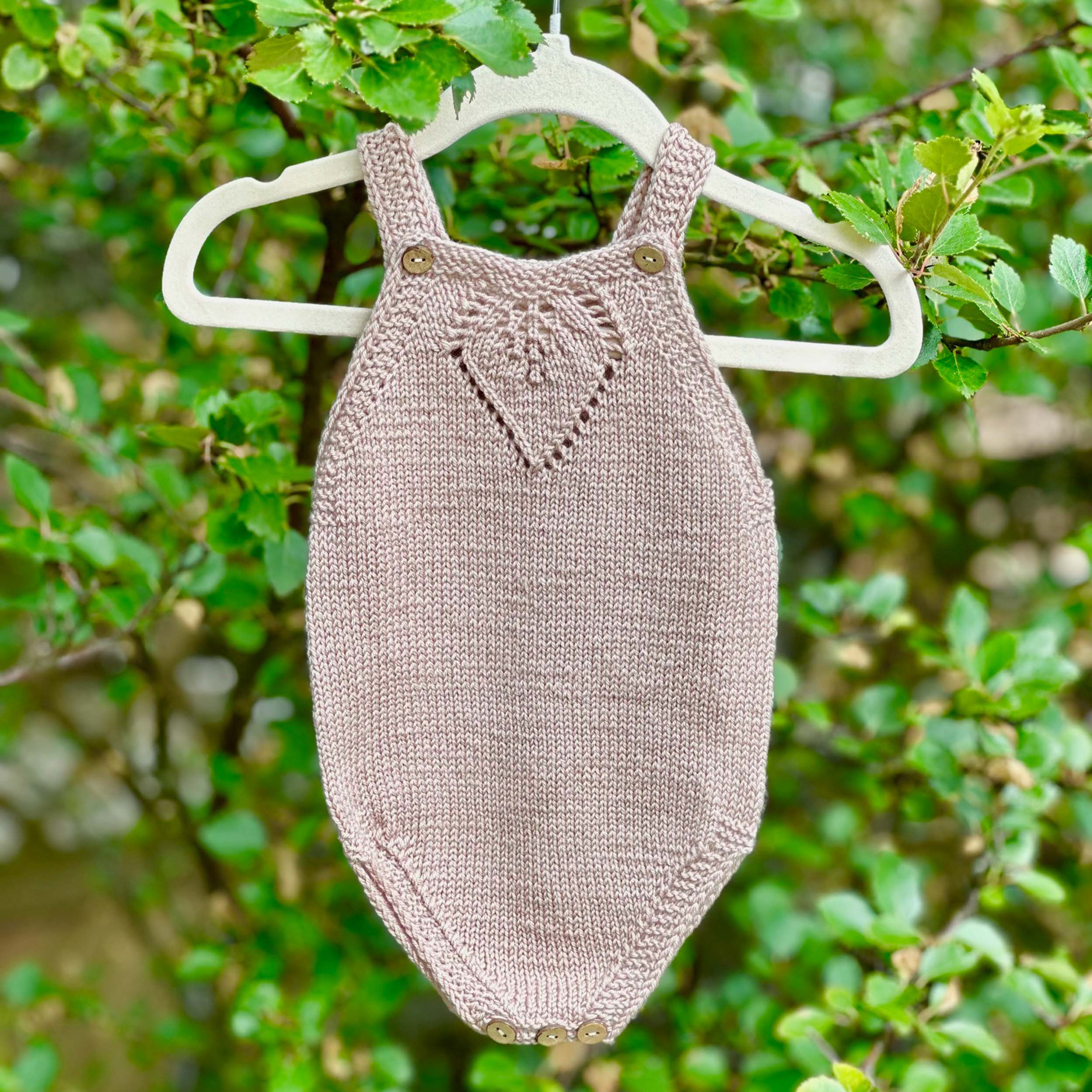 Lotta ungbarna samfella prjónauppskrift