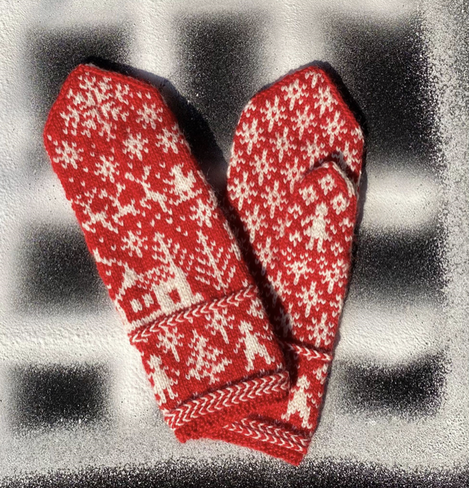 Draumur christmas mittens knitting pattern