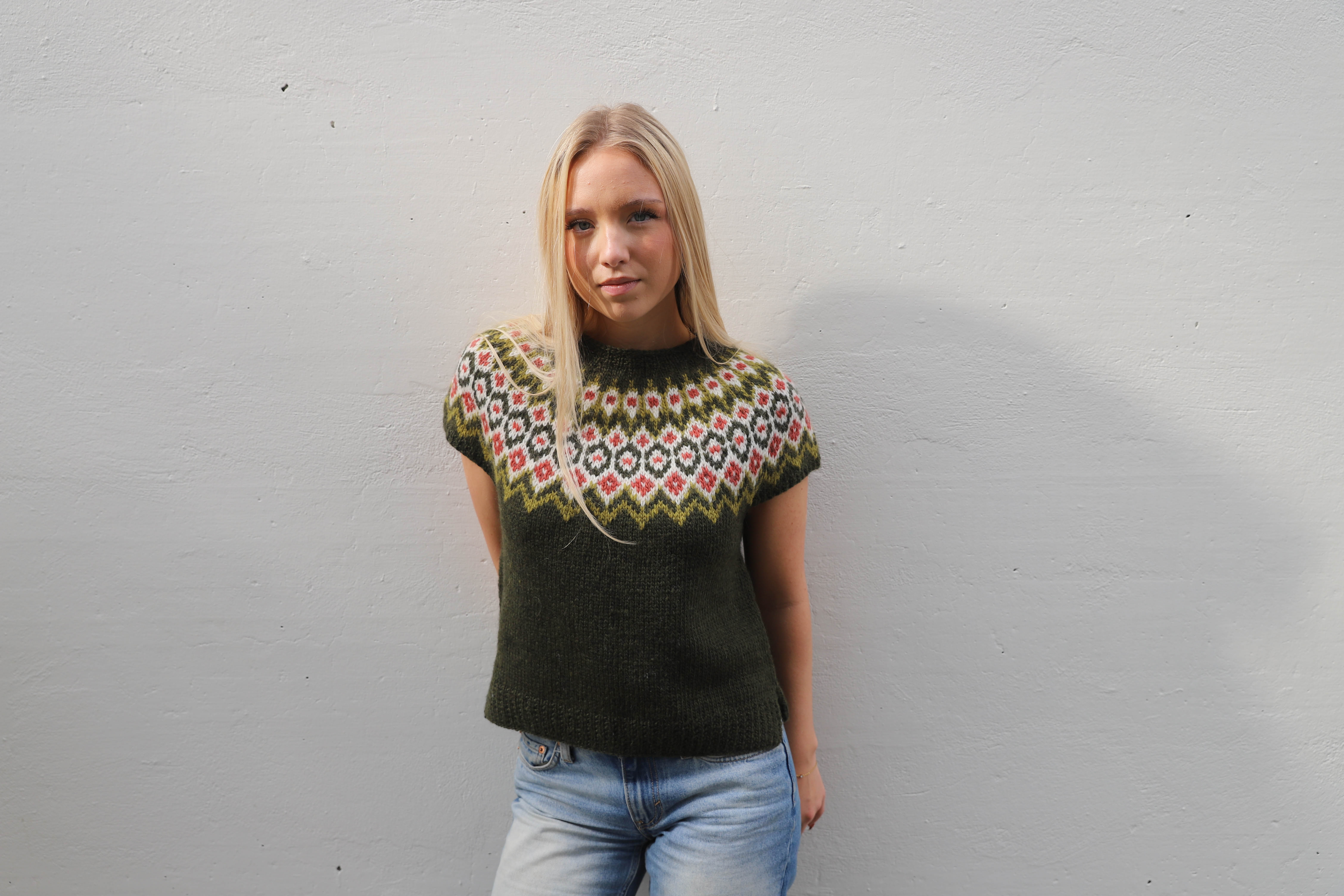 Erla womens vest knitting pattern